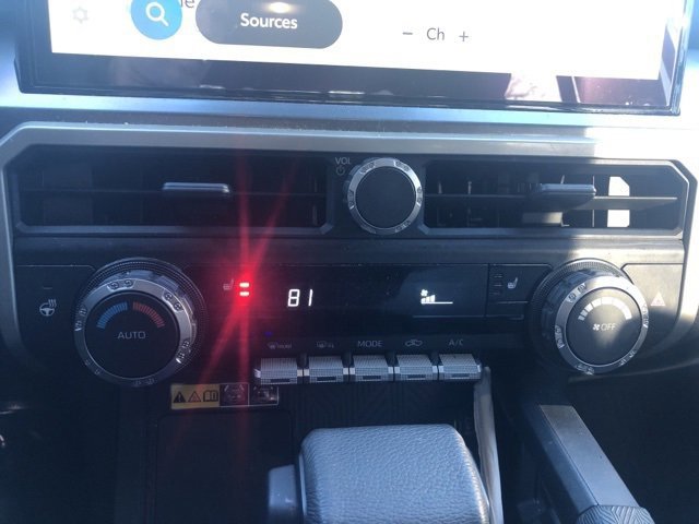 Used 2024 Toyota Tacoma TRD Sport image 10