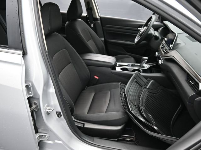 Used 2024 Nissan Altima 2.5 SV image 26