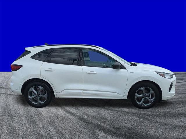 Certified 2023 Ford Escape ST-Line w/ Tech Pack #1 FWD image 6