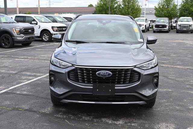Certified 2024 Ford Escape Platinum AWD/4WD image 6