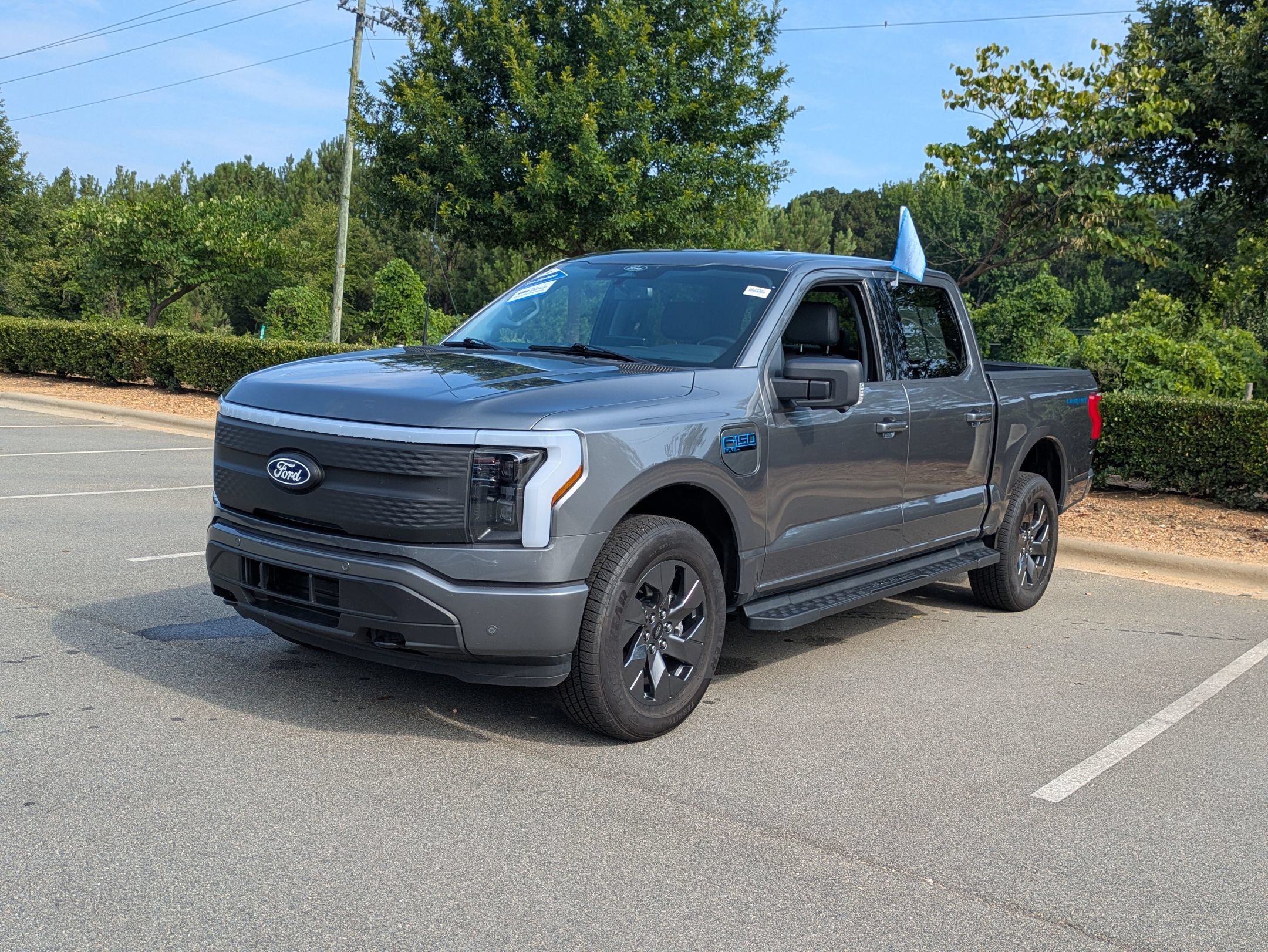 Certified 2025 Ford F150 Lightning Flash AWD/4WD image 8
