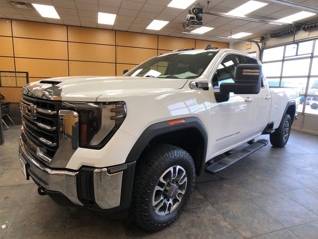 Used 2024 GMC Sierra 2500 SLE w/ SLE Value Package; AWD/4WD image 3