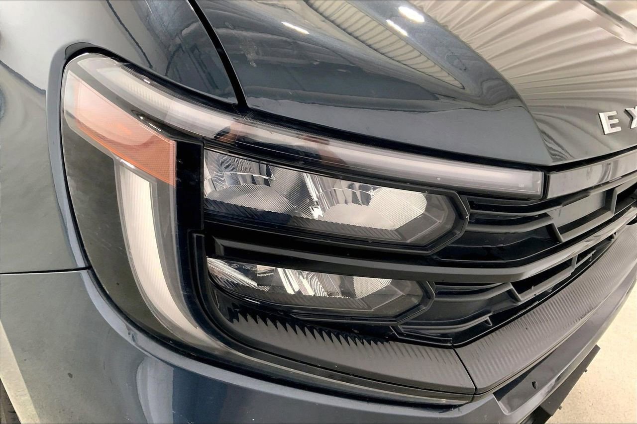Certified 2025 Ford Expedition Max Active RWD image 12