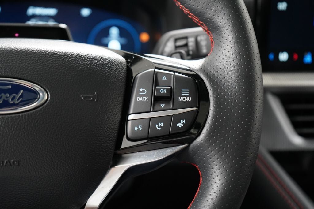 Certified 2025 Ford Explorer ST AWD/4WD image 18