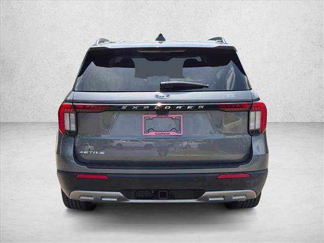 Certified 2025 Ford Explorer Active w/ Active Comfort Package RWD image 6