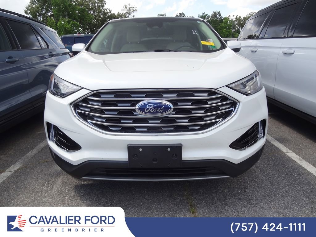 Certified 2022 Ford Edge SEL w/ Convenience Package AWD/4WD image 2