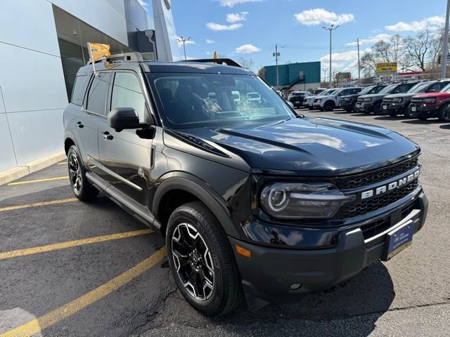 Certified 2025 Ford Bronco Sport Outer Banks w/ Outer Banks Tech Package+ AWD/4WD image 10