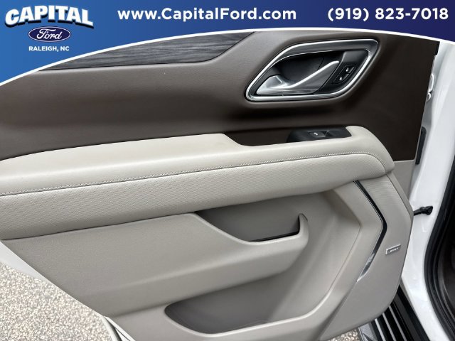 Used 2021 GMC Yukon SLT w/ SLT Premium Package AWD/4WD image 17