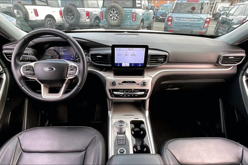 Certified 2023 Ford Explorer XLT w/ Equipment Group 202A image 12