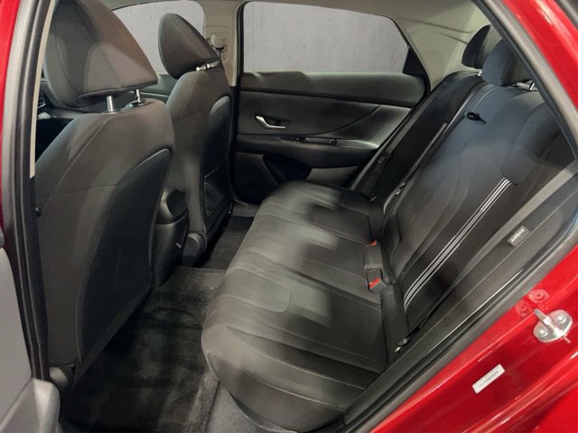 Used 2025 Hyundai Elantra SEL FWD image 15