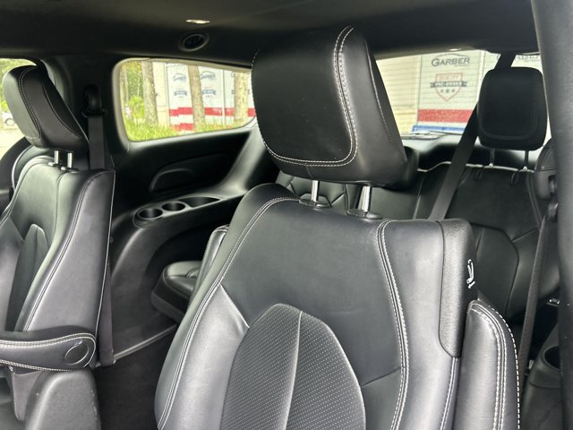 Used 2024 Chrysler Pacifica Limited FWD image 29