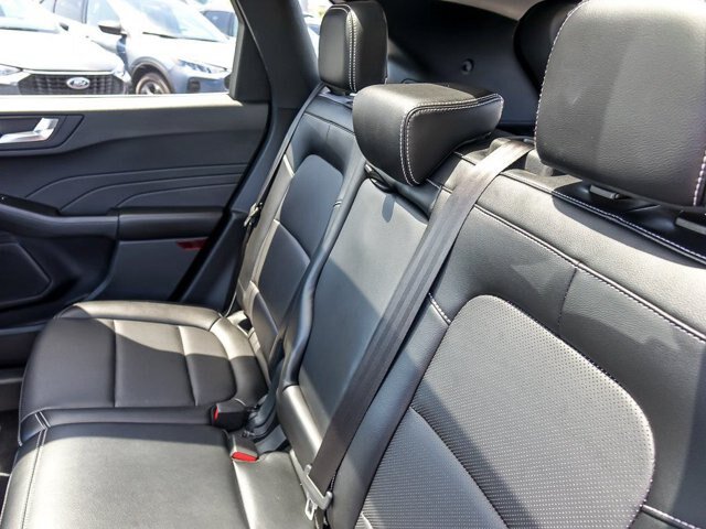 Certified 2022 Ford Escape Titanium w/ Class II Trailer Tow Package AWD/4WD image 18