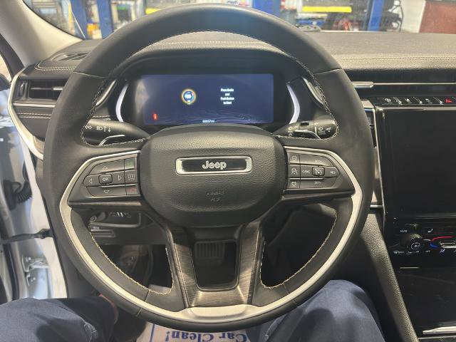 Used 2023 Jeep Grand Cherokee L Limited w/ Trailer Tow Group (B) image 13