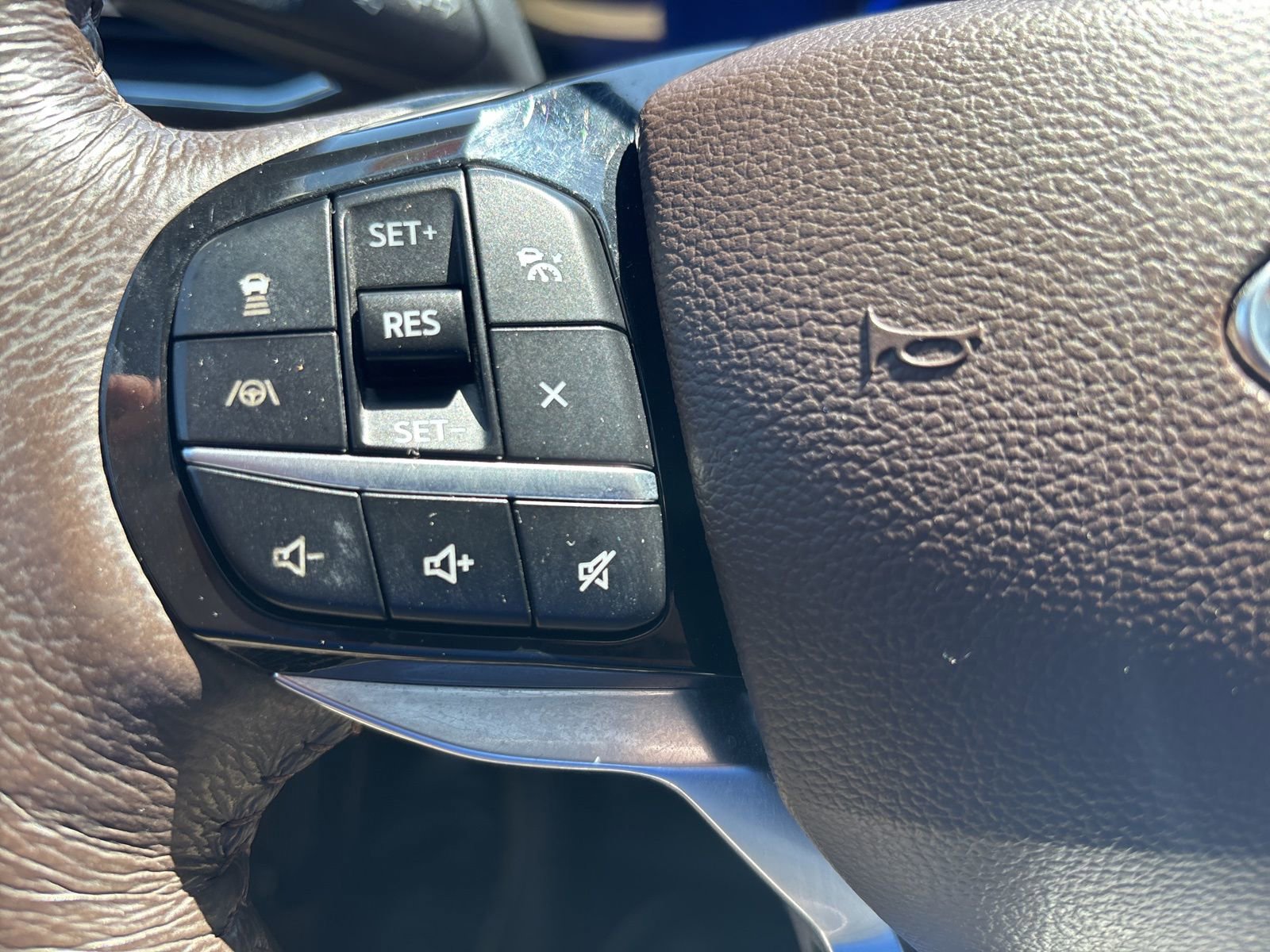 Certified 2022 Ford Explorer King Ranch w/ Premium Technology Package image 14