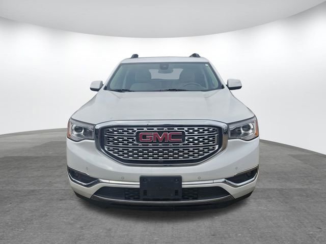 Used 2017 GMC Acadia Denali w/ Technology Package image 2