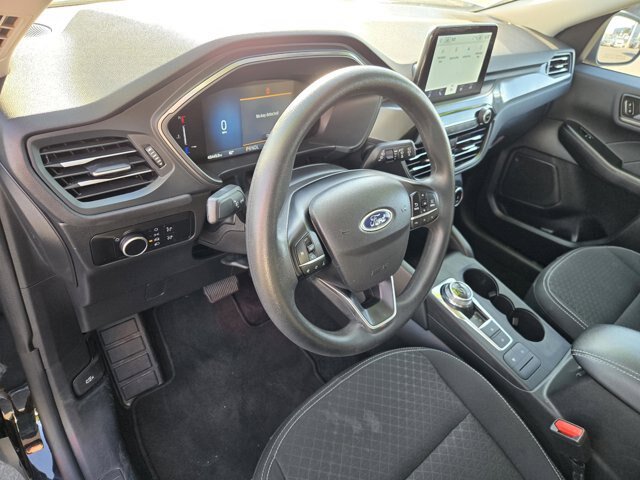 Certified 2025 Ford Escape Active AWD/4WD image 19