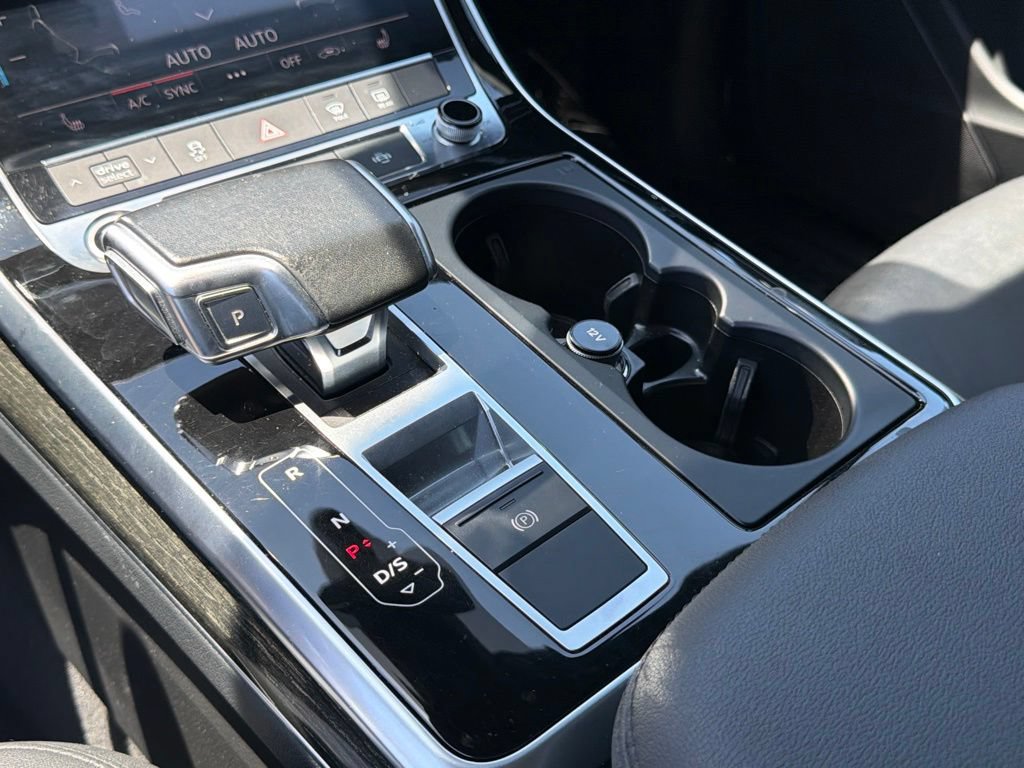 Used 2021 Audi Q7 2.0T Premium w/ Convenience Package AWD/4WD image 31