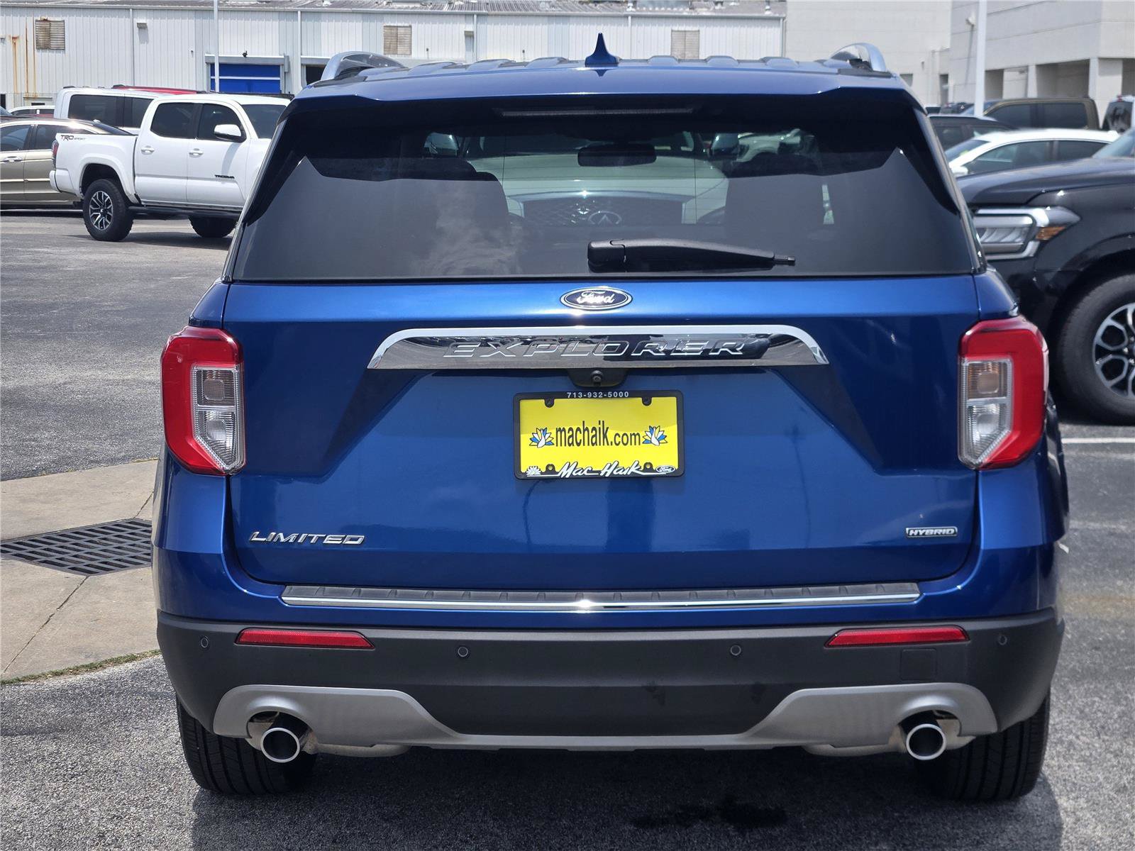 Certified 2020 Ford Explorer Limited w/ Hybrid Equipment Group 310A RWD image 7