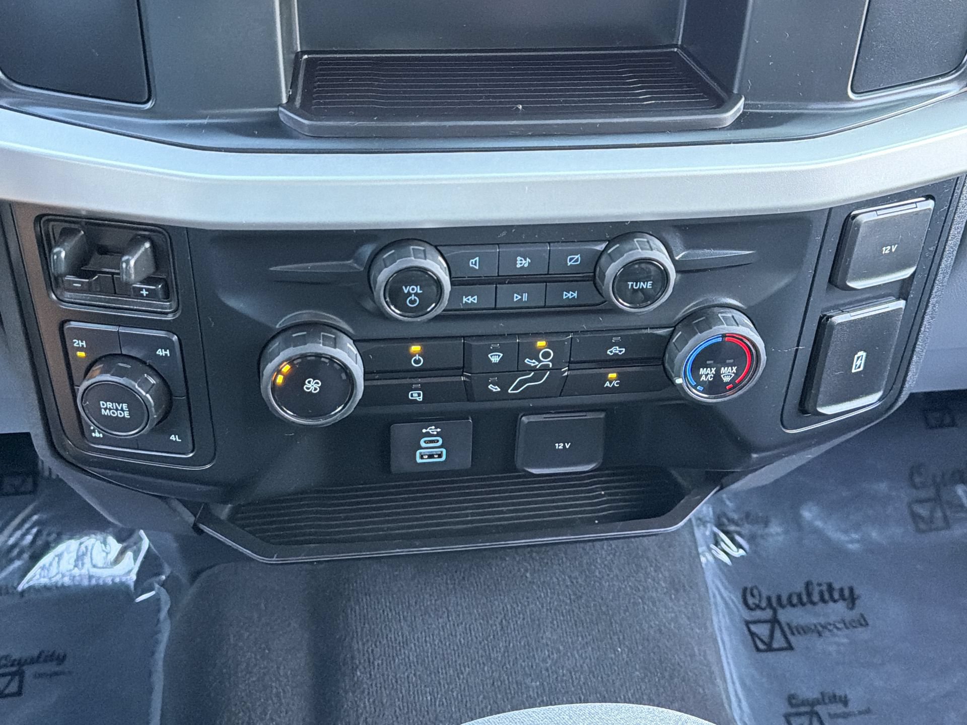 Certified 2024 Ford F250 XL w/ STX Appearance Package AWD/4WD image 17
