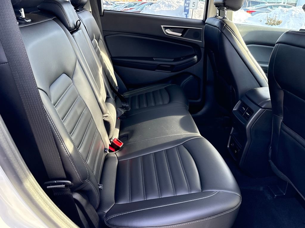 Certified 2024 Ford Edge SEL w/ Convenience Package image 10