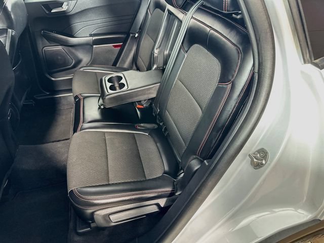 Certified 2025 Ford Escape ST-Line Select AWD/4WD image 18