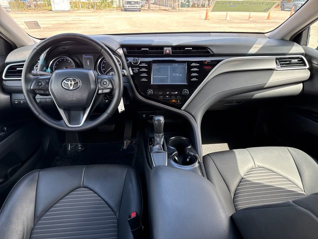 Used 2018 Toyota Camry SE image 8