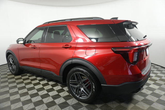 Certified 2025 Ford Explorer ST w/ Sun And Sound Package AWD/4WD image 5