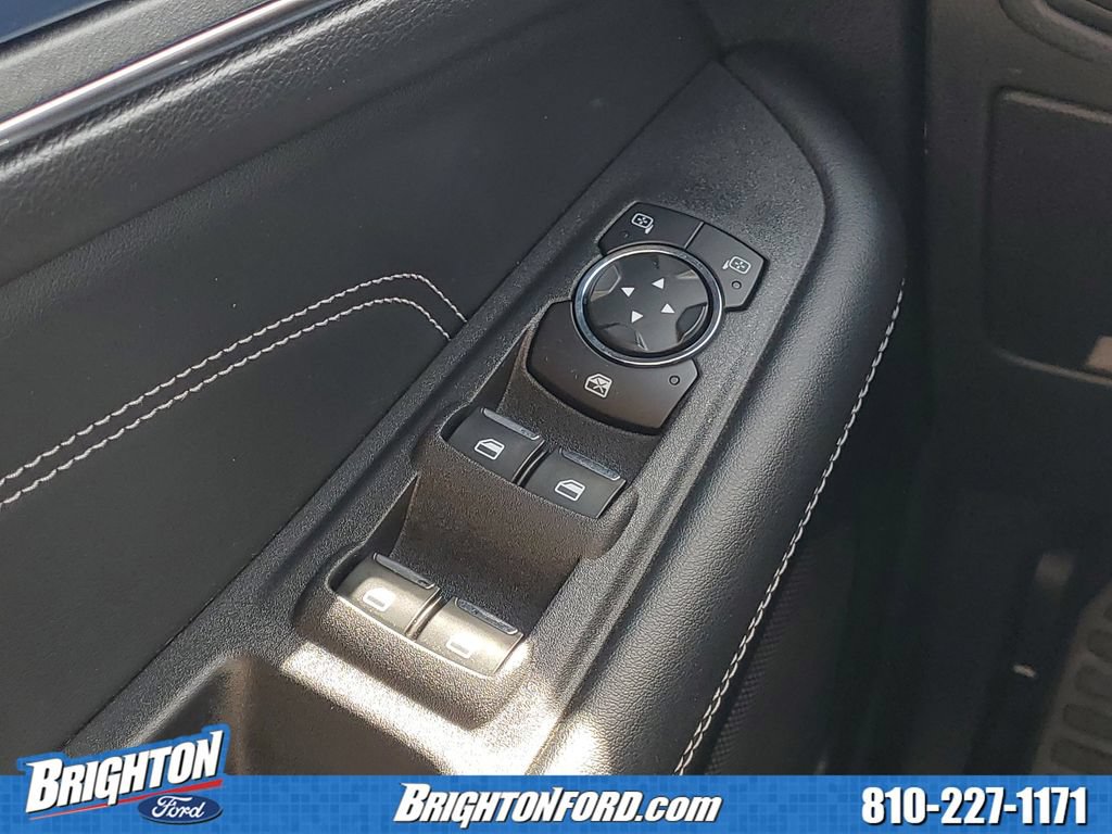 Certified 2024 Ford Edge Titanium w/ Equipment Group 301A AWD/4WD image 17