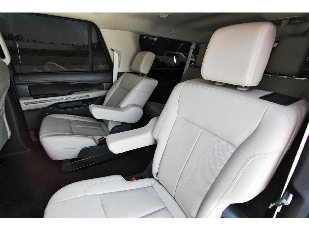 Certified 2024 Ford Expedition Max XLT RWD image 14