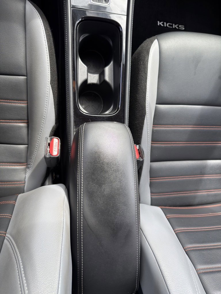 Used 2022 Nissan Kicks SR w/ Premium Package image 13