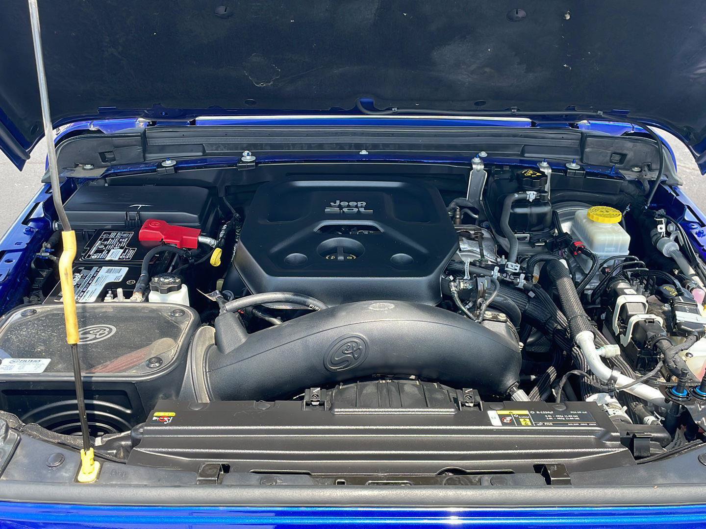 Used 2020 Jeep Wrangler Unlimited Sahara AWD/4WD image 9