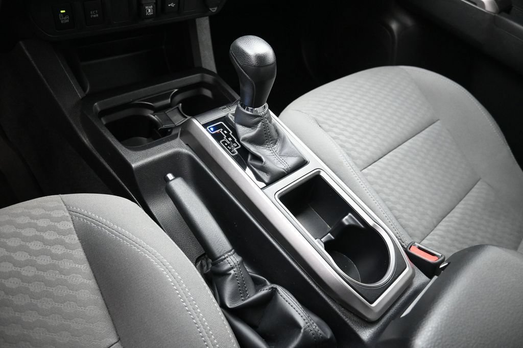 Used 2023 Toyota Tacoma SR5 w/ Technology Package AWD/4WD image 15