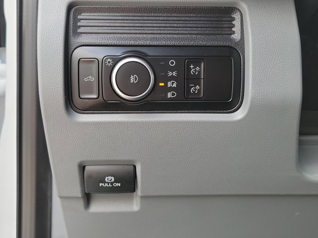 Certified 2025 Ford F250 XLT AWD/4WD image 23