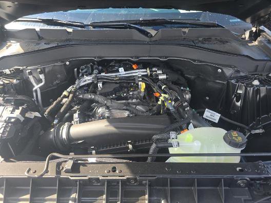 Certified 2025 Ford Explorer Active w/ Active Comfort Package RWD image 19
