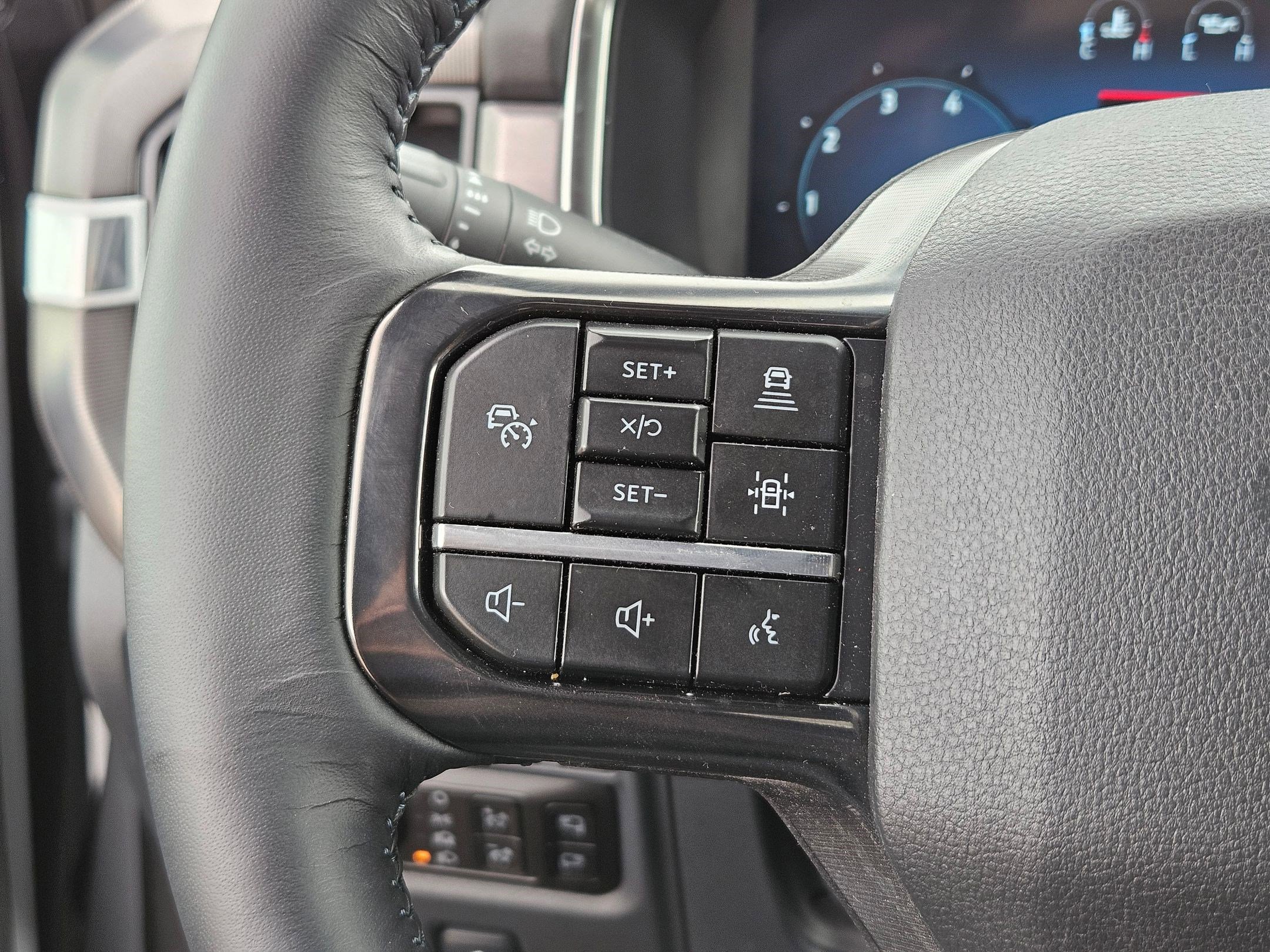 Certified 2025 Ford F150 Platinum AWD/4WD image 18