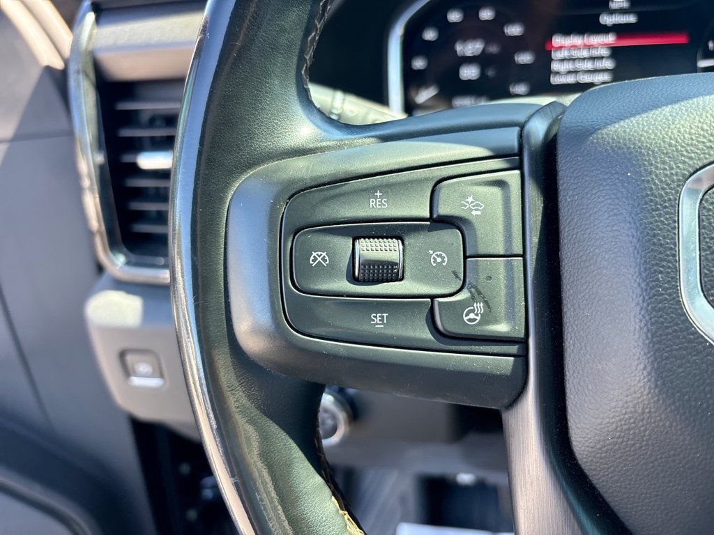Used 2025 GMC Sierra 2500 AT4 w/ Technology Package AWD/4WD image 32