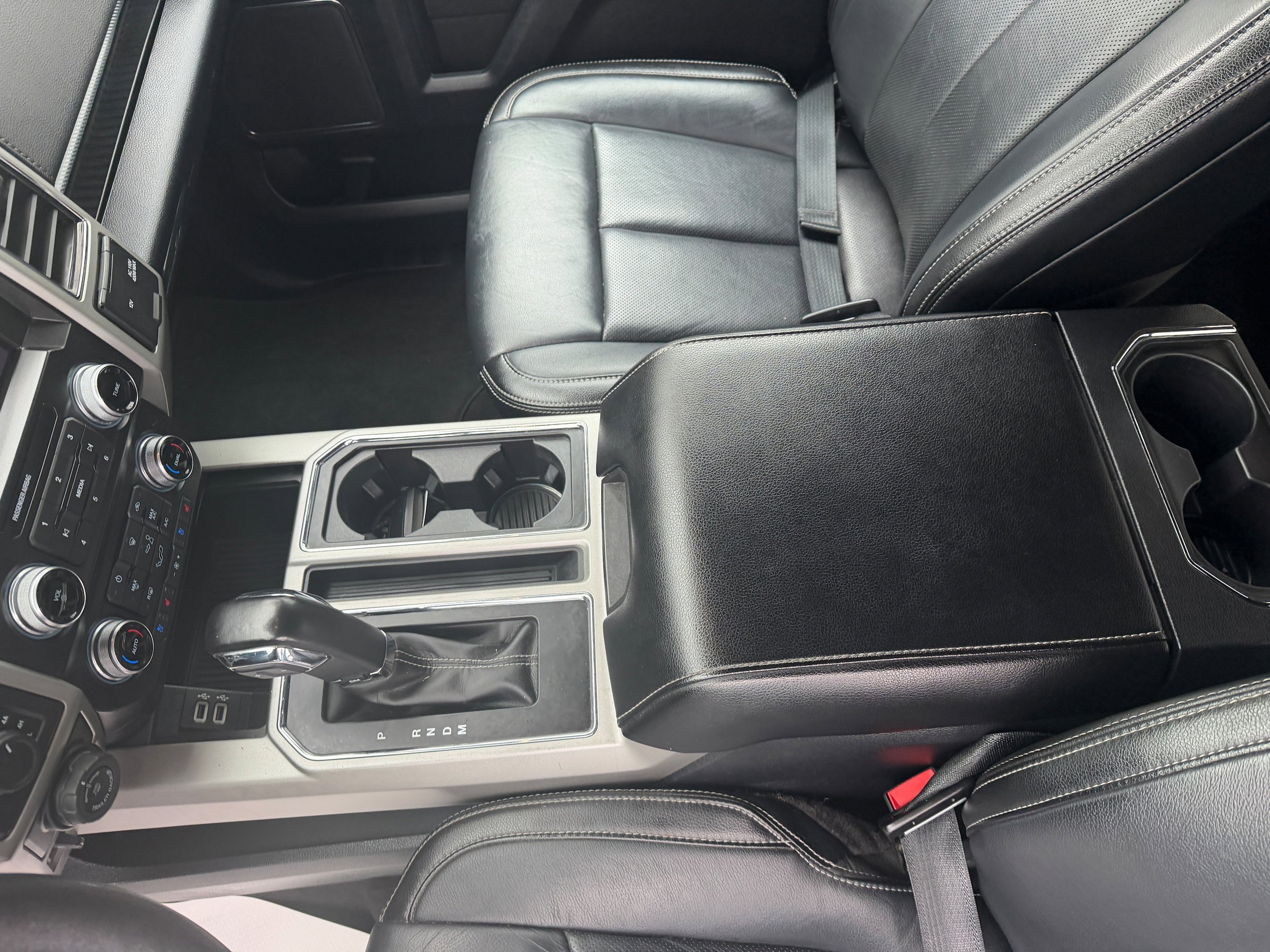 Certified 2020 Ford F150 Lariat w/ Equipment Group 502A Luxury AWD/4WD image 25