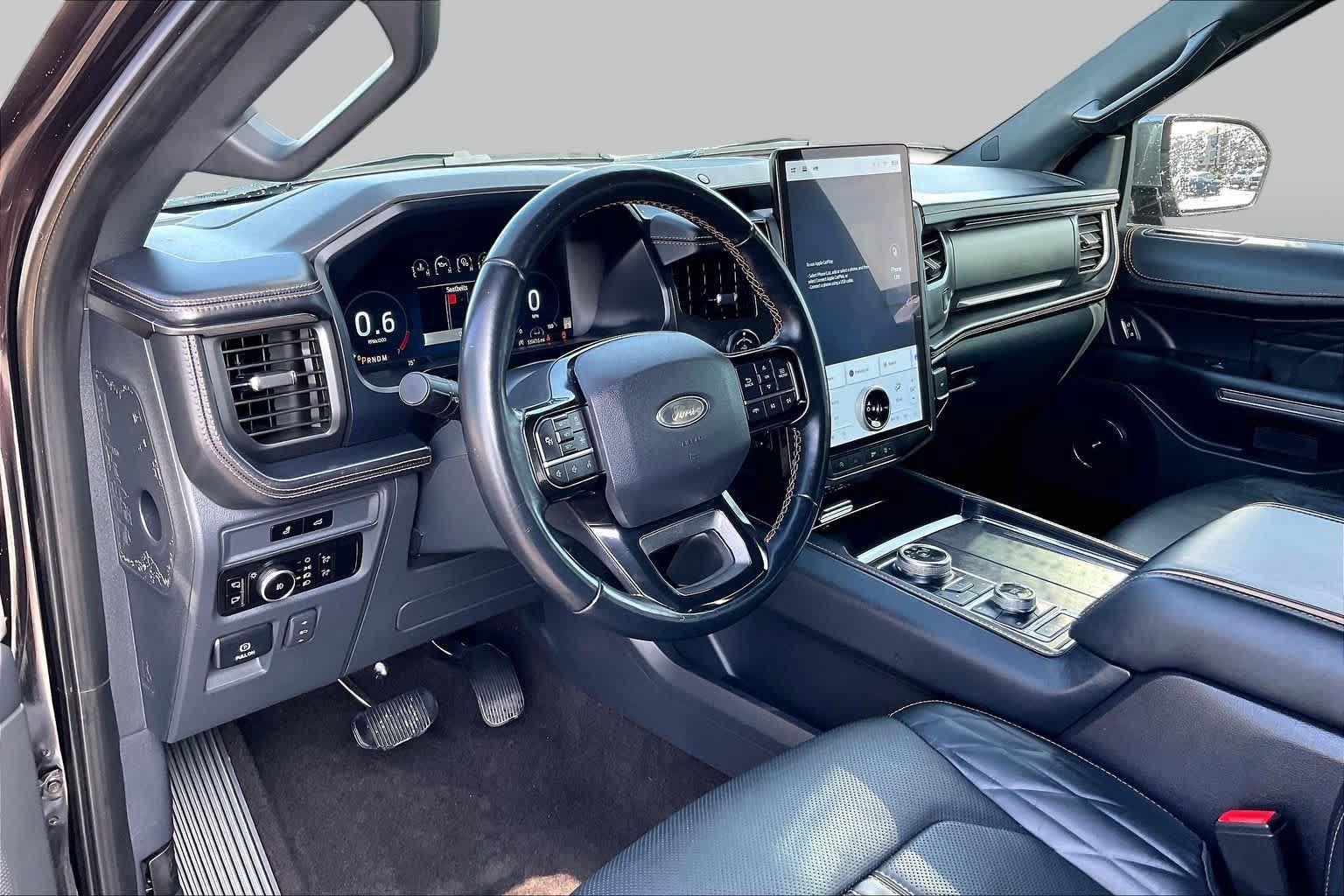 Certified 2023 Ford Expedition Platinum AWD/4WD image 16