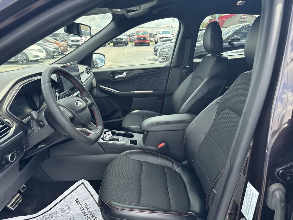 Certified 2023 Ford Escape ST-Line w/ Tech Pack #1 image 25