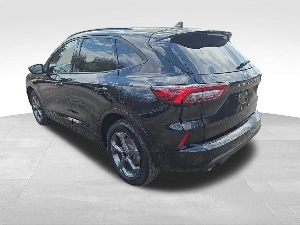 Certified 2024 Ford Escape ST-Line w/ Tech Pack #1 image 7