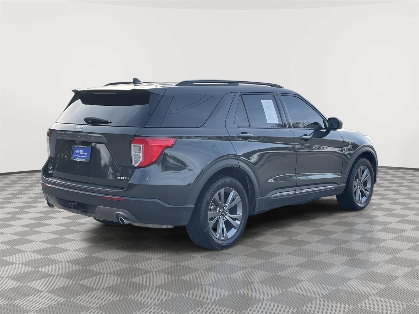 Certified 2021 Ford Explorer XLT w/ Equipment Group 202A AWD/4WD image 7