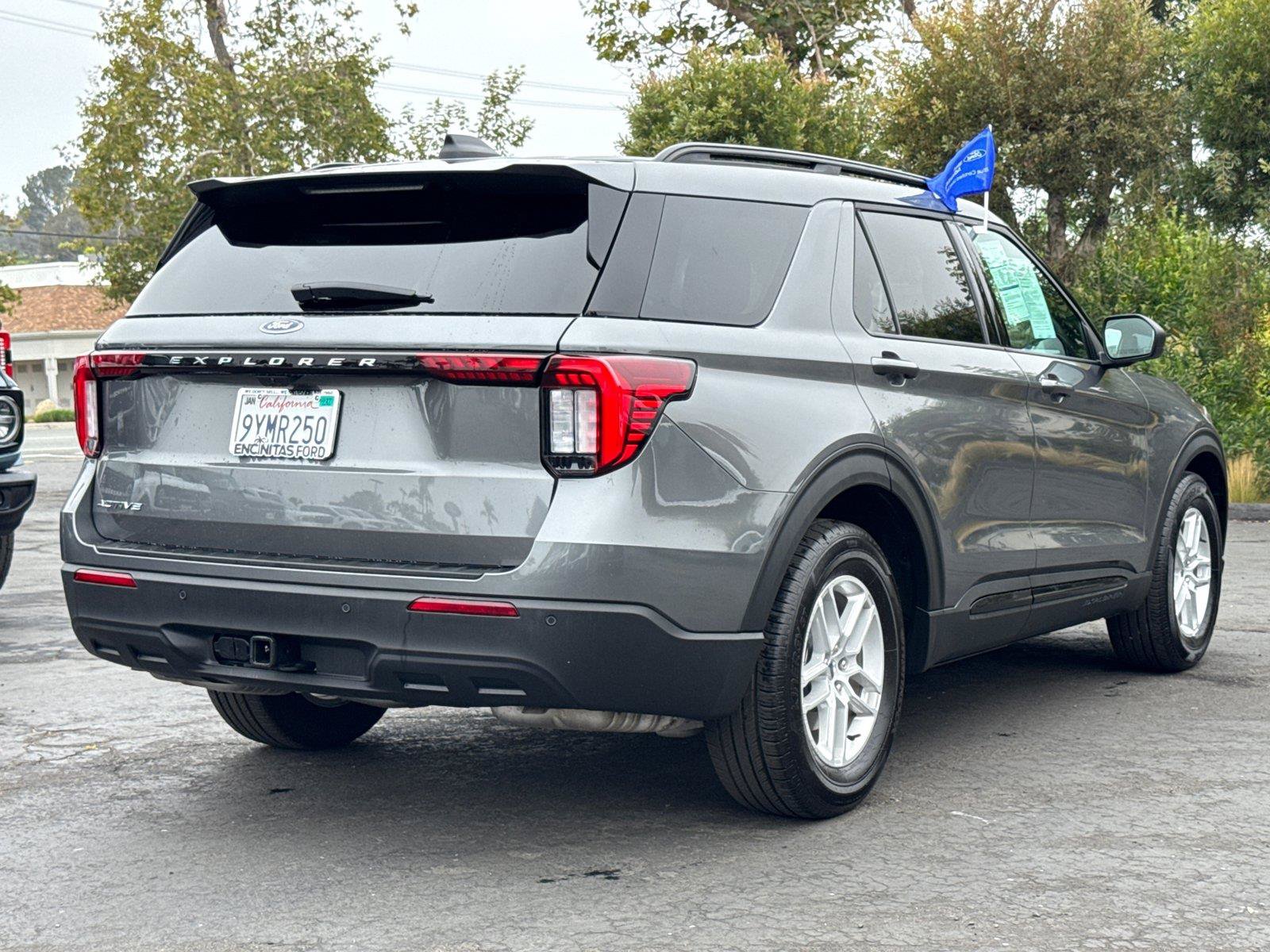 Certified 2026 Ford Explorer Active RWD image 8