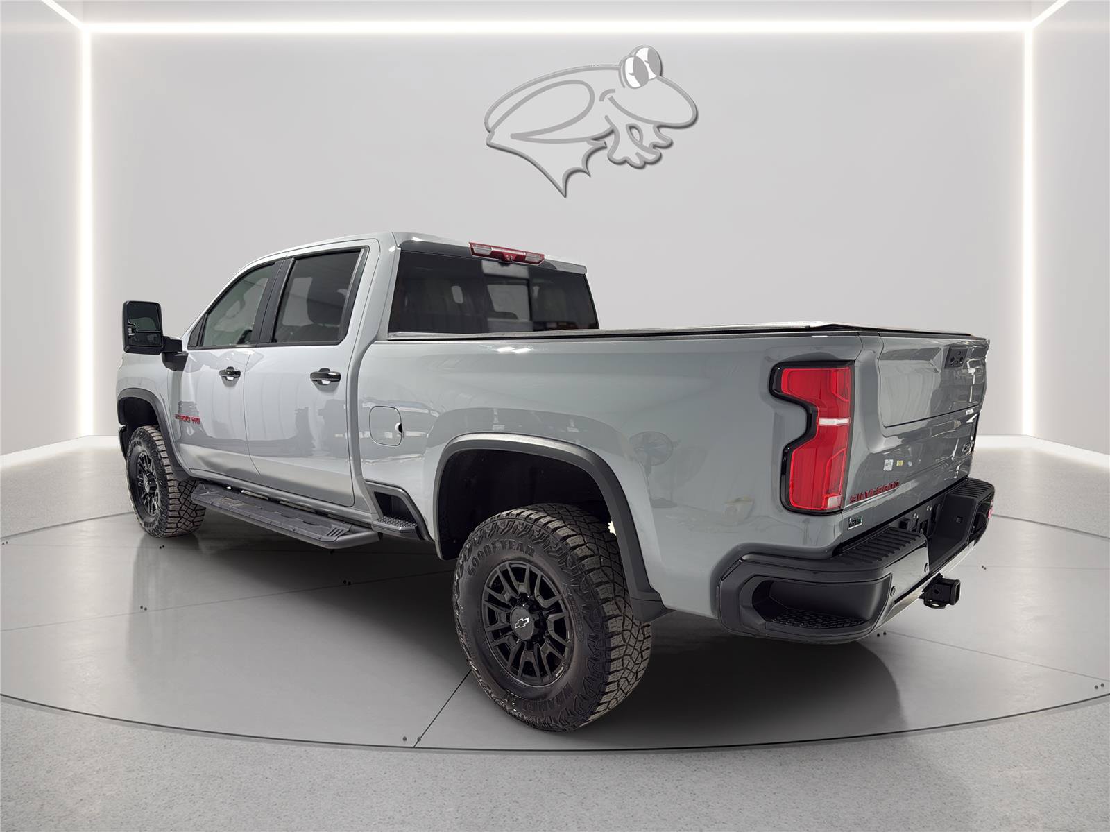 Used 2024 Chevrolet Silverado 2500 ZR2 w/ Technology Package AWD/4WD image 4