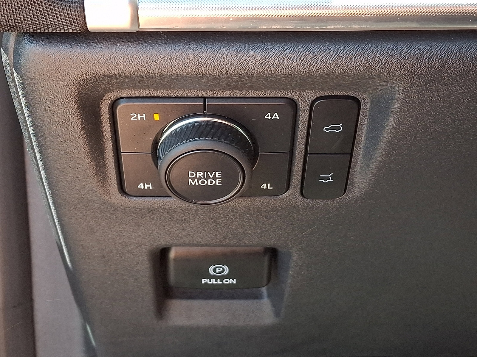 Certified 2025 Ford Expedition Platinum AWD/4WD image 28
