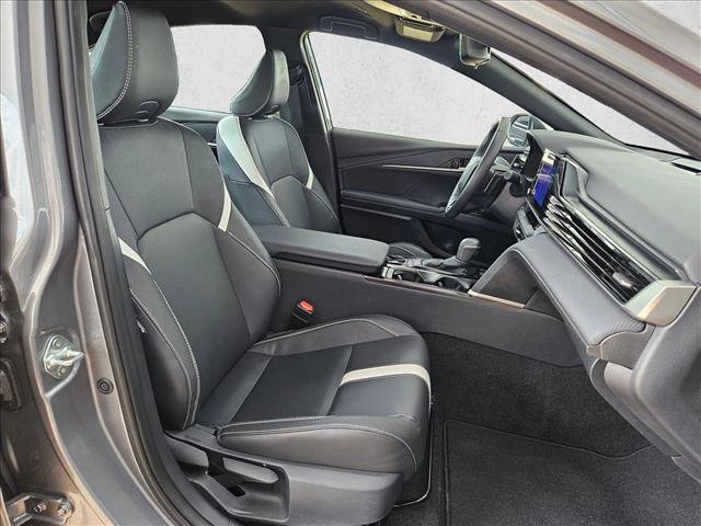 Used 2025 Toyota Camry SE FWD image 21