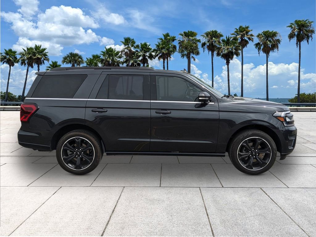 Certified 2024 Ford Expedition Limited image 9