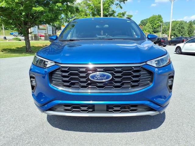 Certified 2023 Ford Escape ST-Line Select AWD/4WD image 7