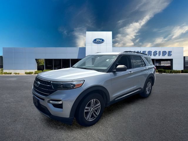 Certified 2023 Ford Explorer XLT w/ Equipment Group 202A RWD image 8