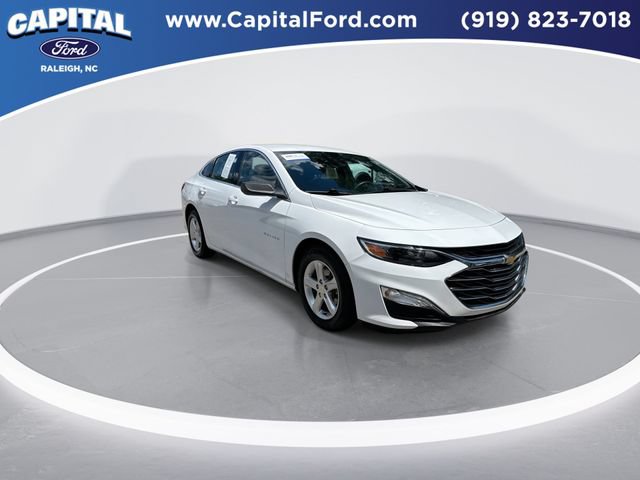 Used 2023 Chevrolet Malibu LS FWD image 2