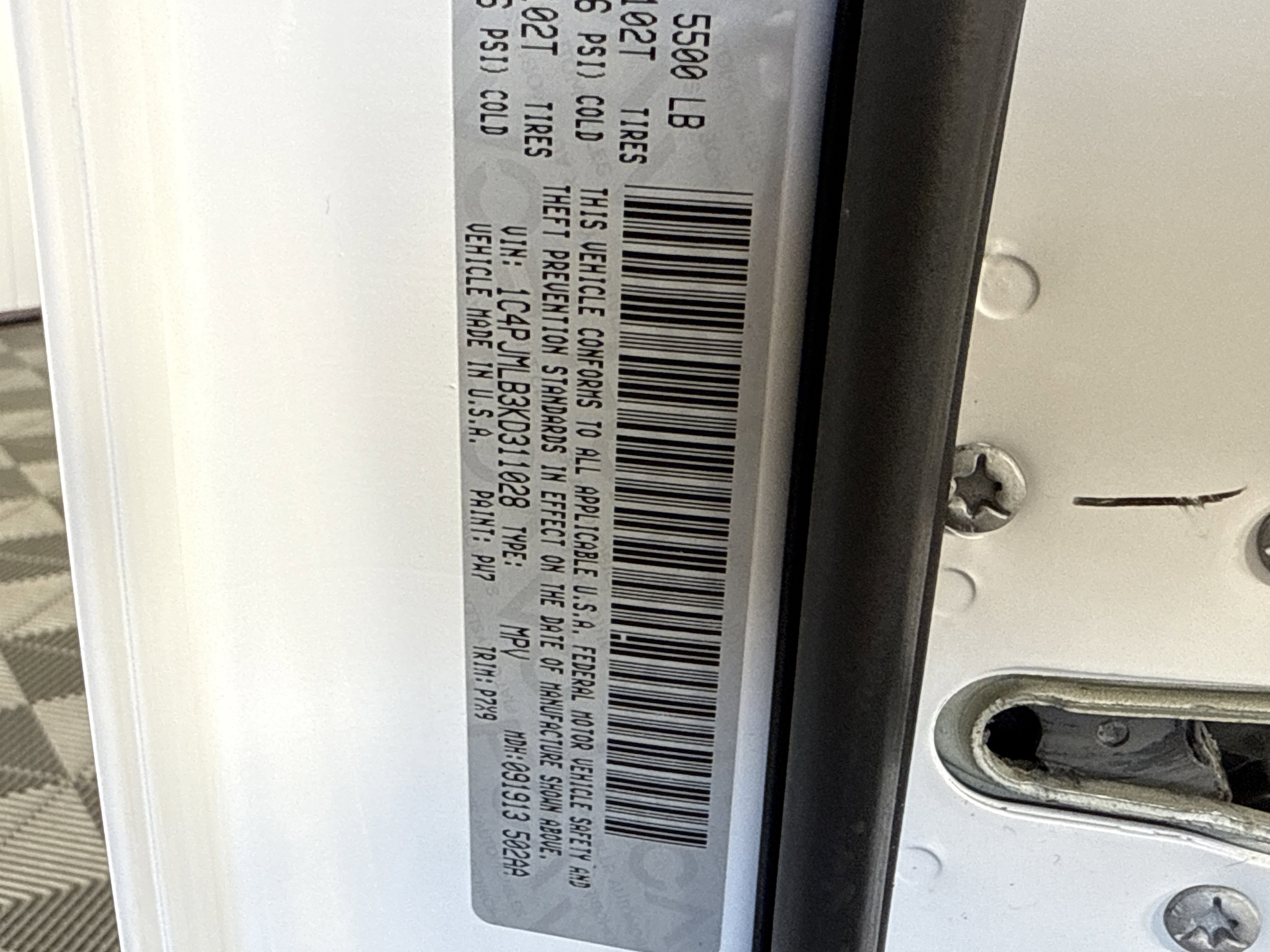 Used 2019 Jeep Cherokee Latitude Plus w/ Comfort/Convenience Group image 31